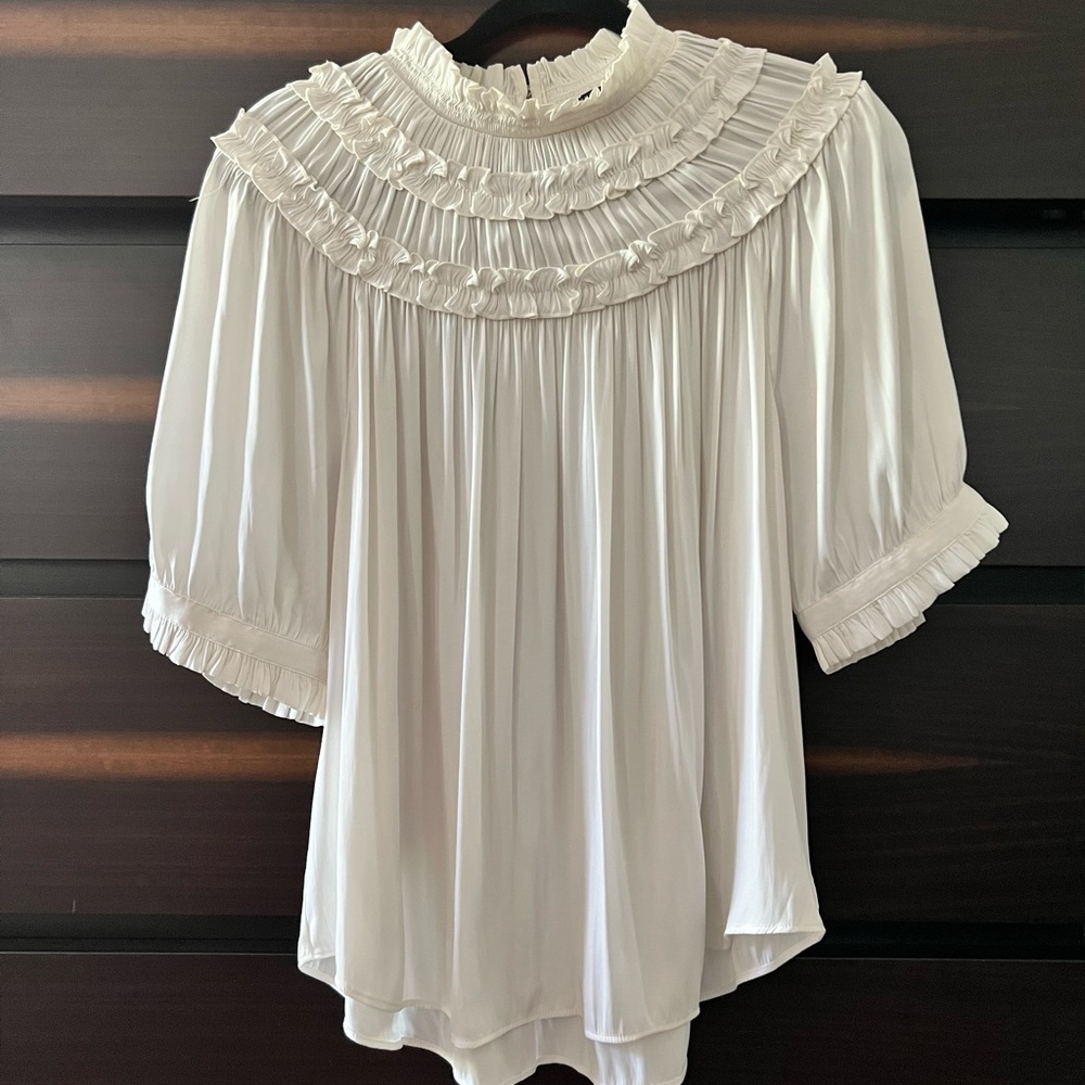 Lovely Anne Taylor blouse.  Never worn.